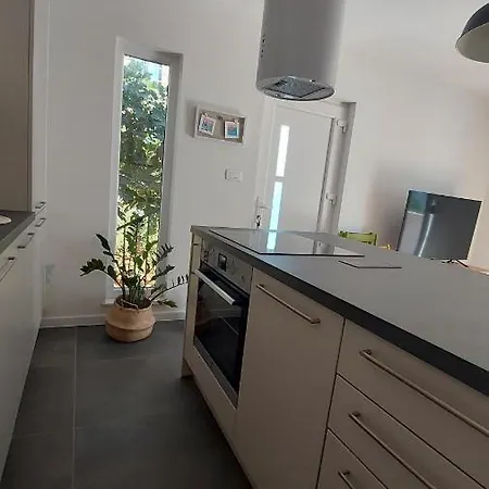 Cherry On Apartman Zára