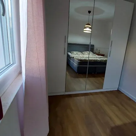Cherry On Apartment